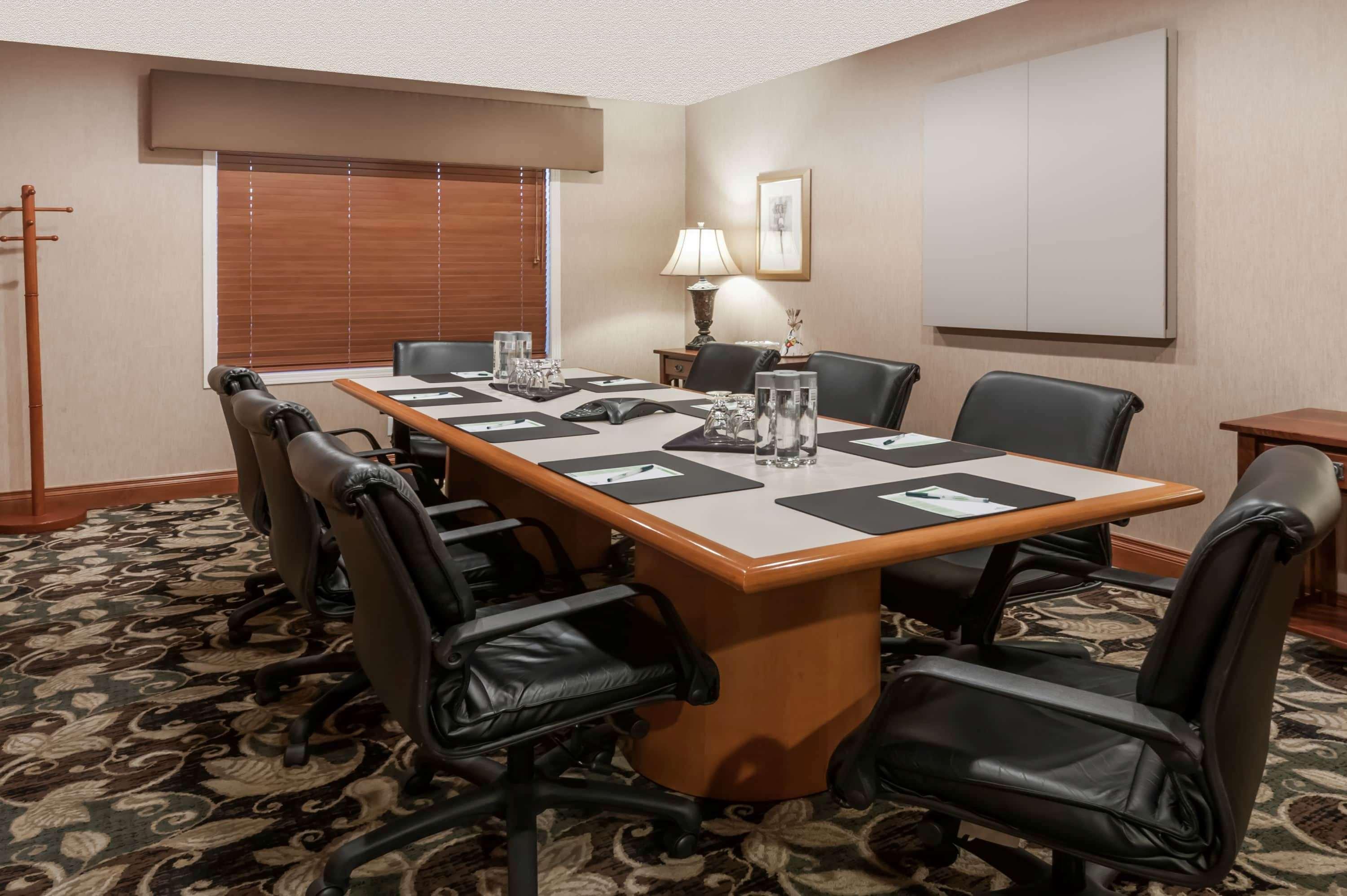 Wingate By Wyndham - Edmonton West Ξενοδοχείο Εξωτερικό φωτογραφία